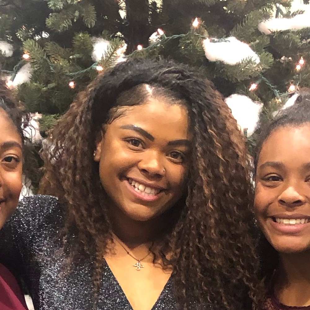 Meet your Posher, Kayla